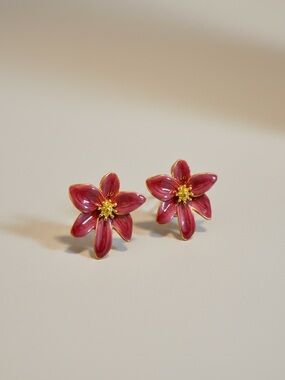 Gold-Trim Red Flower Stud Earrings - Women Jewelry
